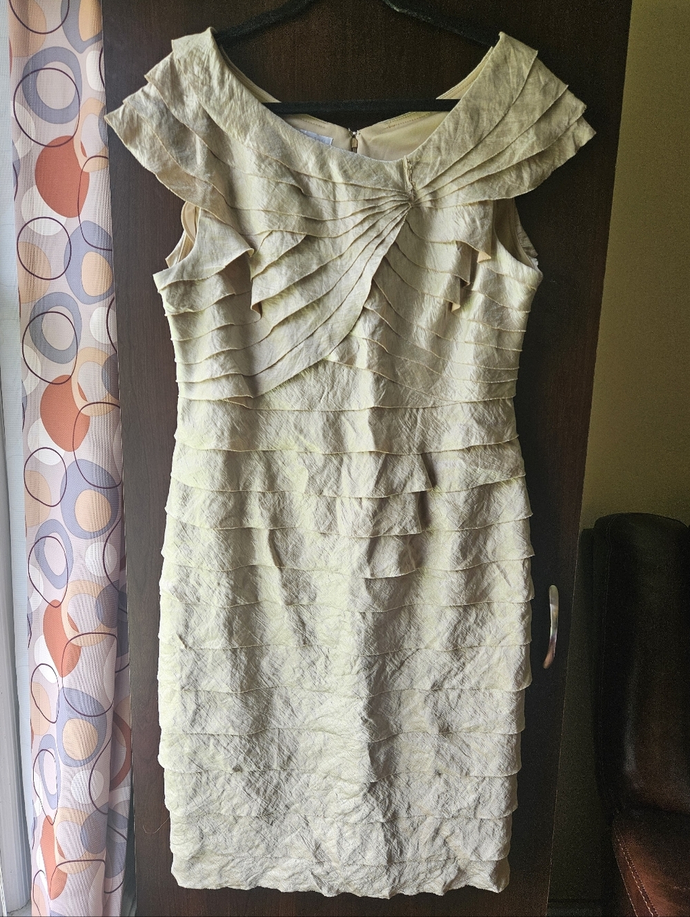 London Times Elegant Cream Ruffle Sheath Dress Size 18